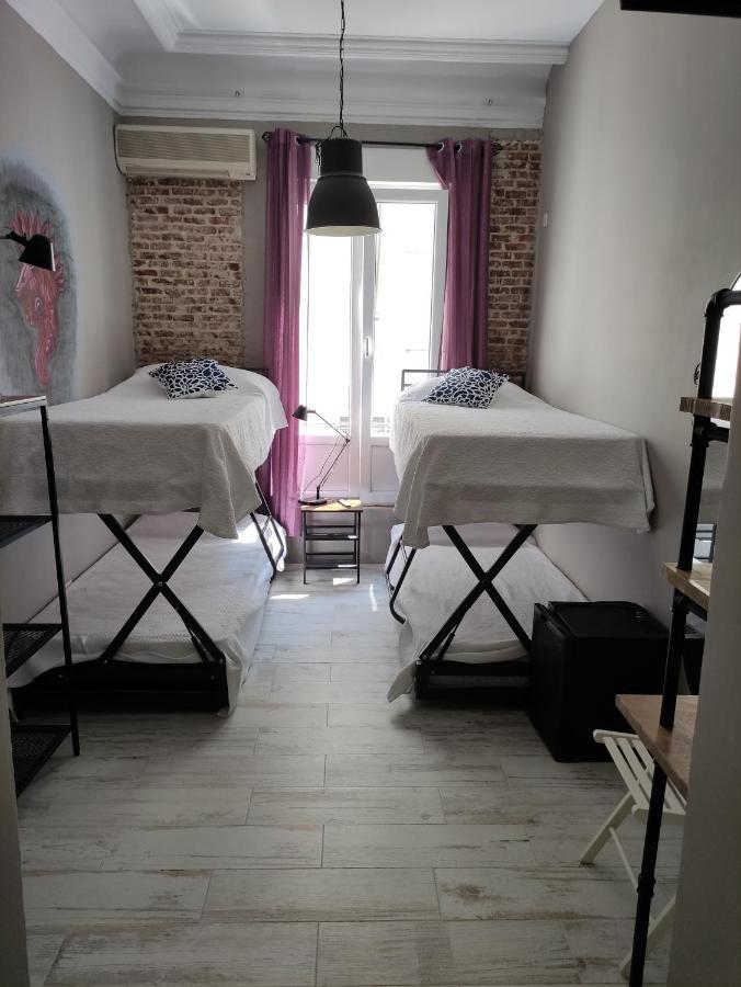 Hostal Hispalense Madrid Exteriör bild