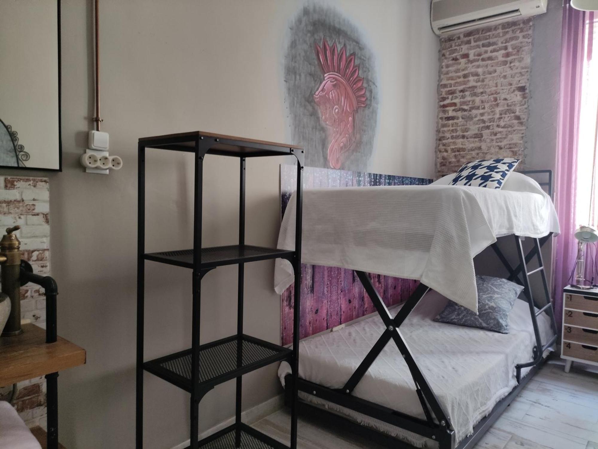 Hostal Hispalense Madrid Exteriör bild