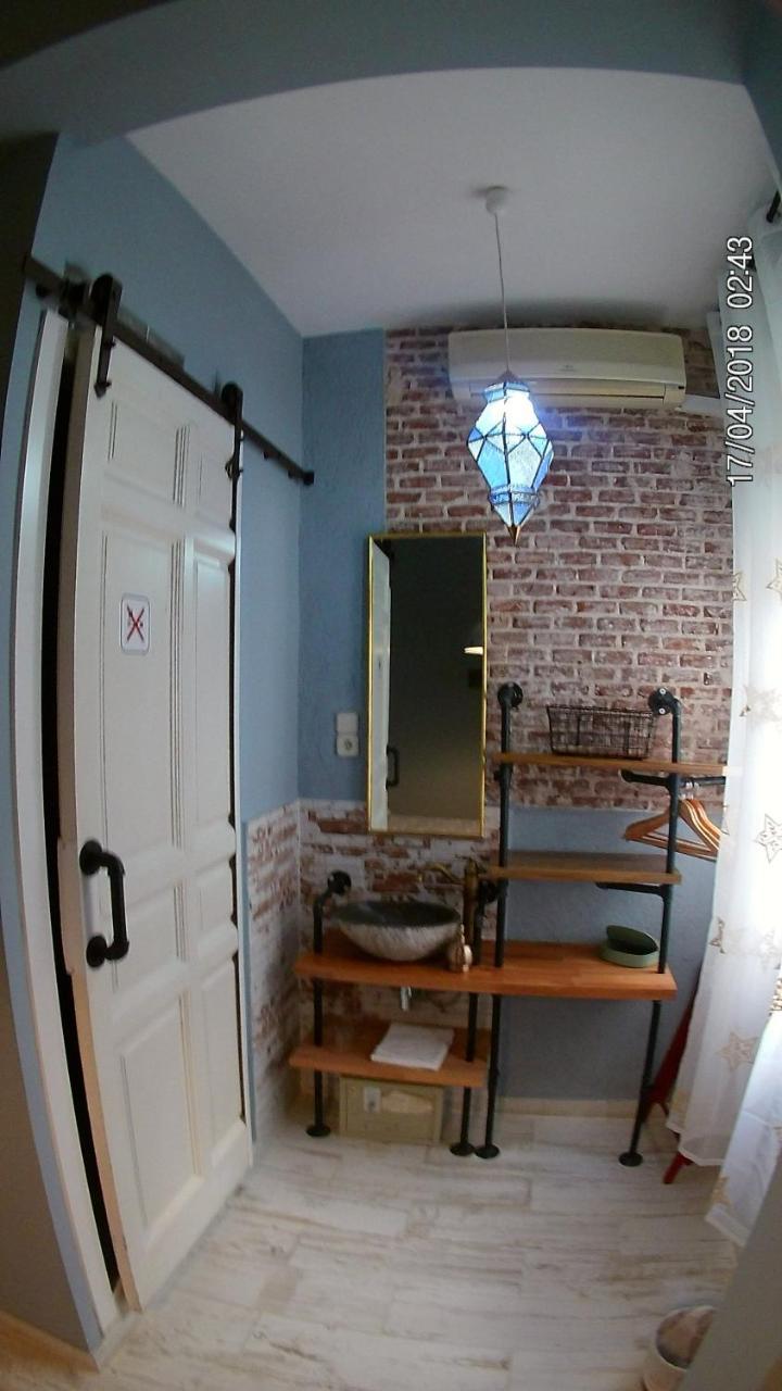 Hostal Hispalense Madrid Exteriör bild
